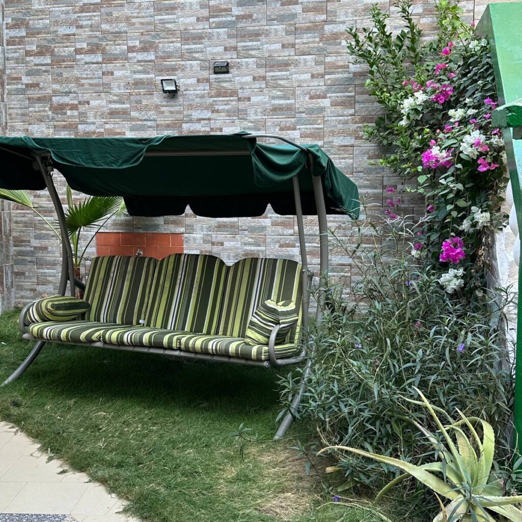 Maison d’hôtes avec piscine à Mbour